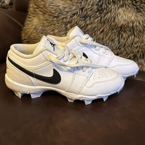 Jordan 1 Low Big Kids' Cleats